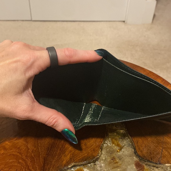 Louis Vuitton Tiaga Bifold Wallet Forrest Green - Pristine (Wallet Only) - Picture 7 of 11